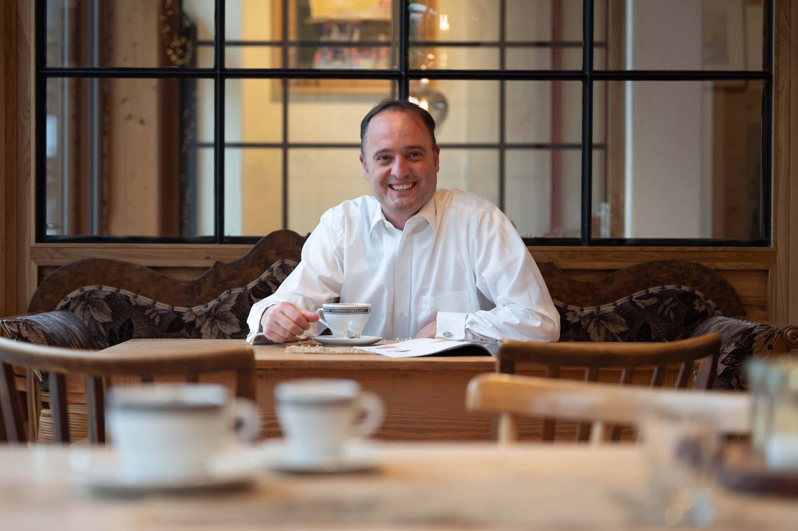 Geschäftsführer Thomas Eckel im Murnauer Kaffeehaus